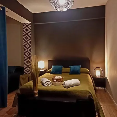 Domus 65 Bed and breakfast